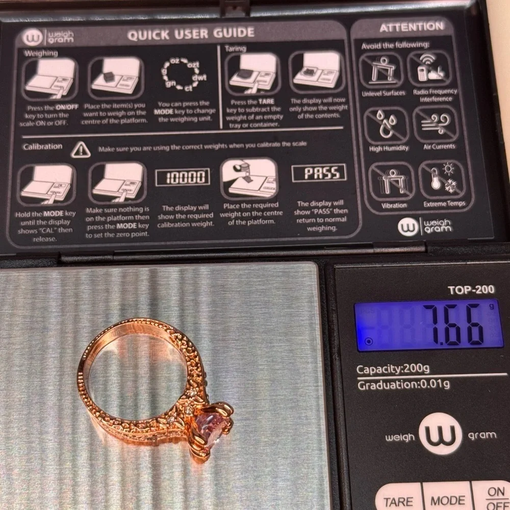 Estate rose gold tone solitaire crystal ring with intricate vine cutwork Lot D71